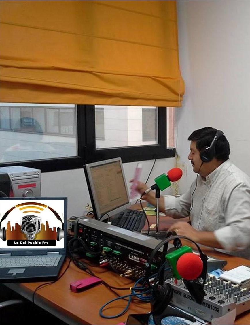 LA DEL
                      PUEBLO FM